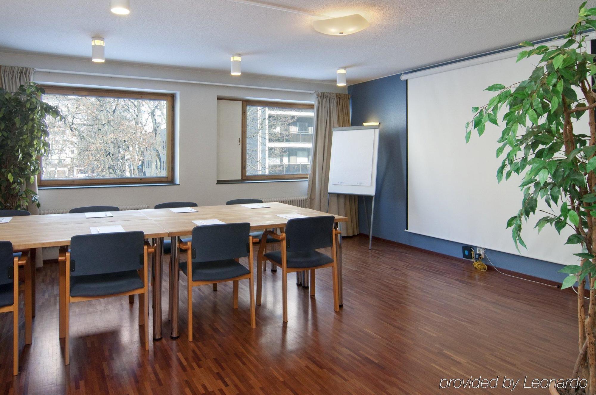 Holiday Inn Turku Konforlar fotoğraf