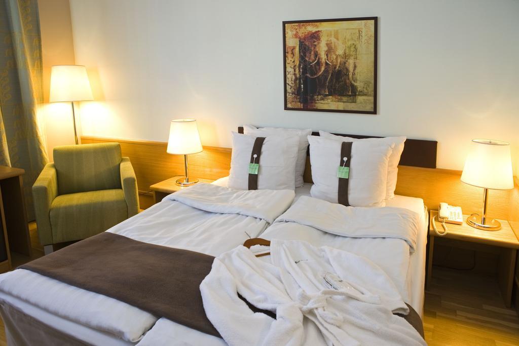 Holiday Inn Turku Oda fotoğraf